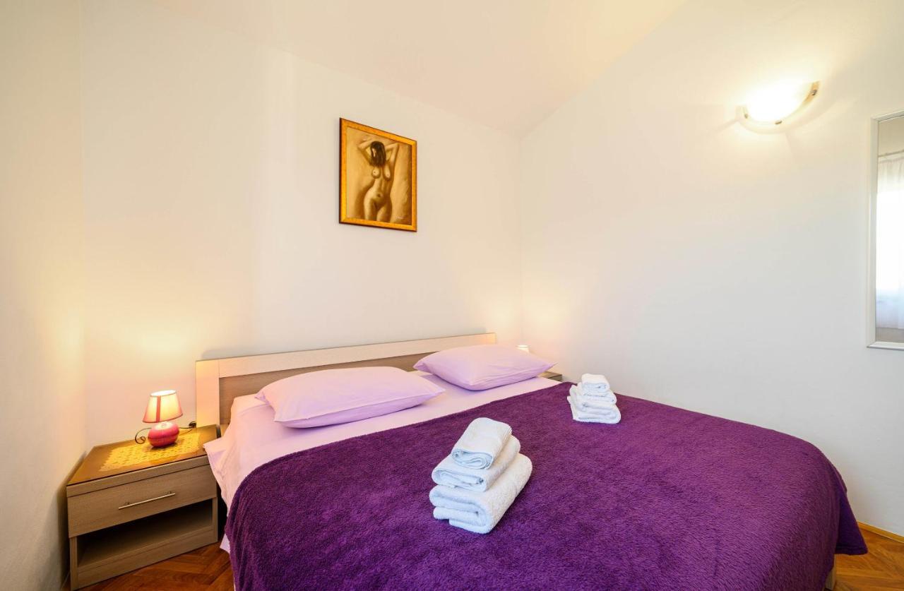Apartments Vala Zaboric - With Boat Mooring Екстериор снимка
