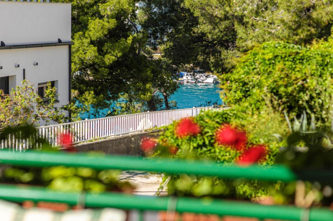 Apartments Vala Zaboric - With Boat Mooring Екстериор снимка
